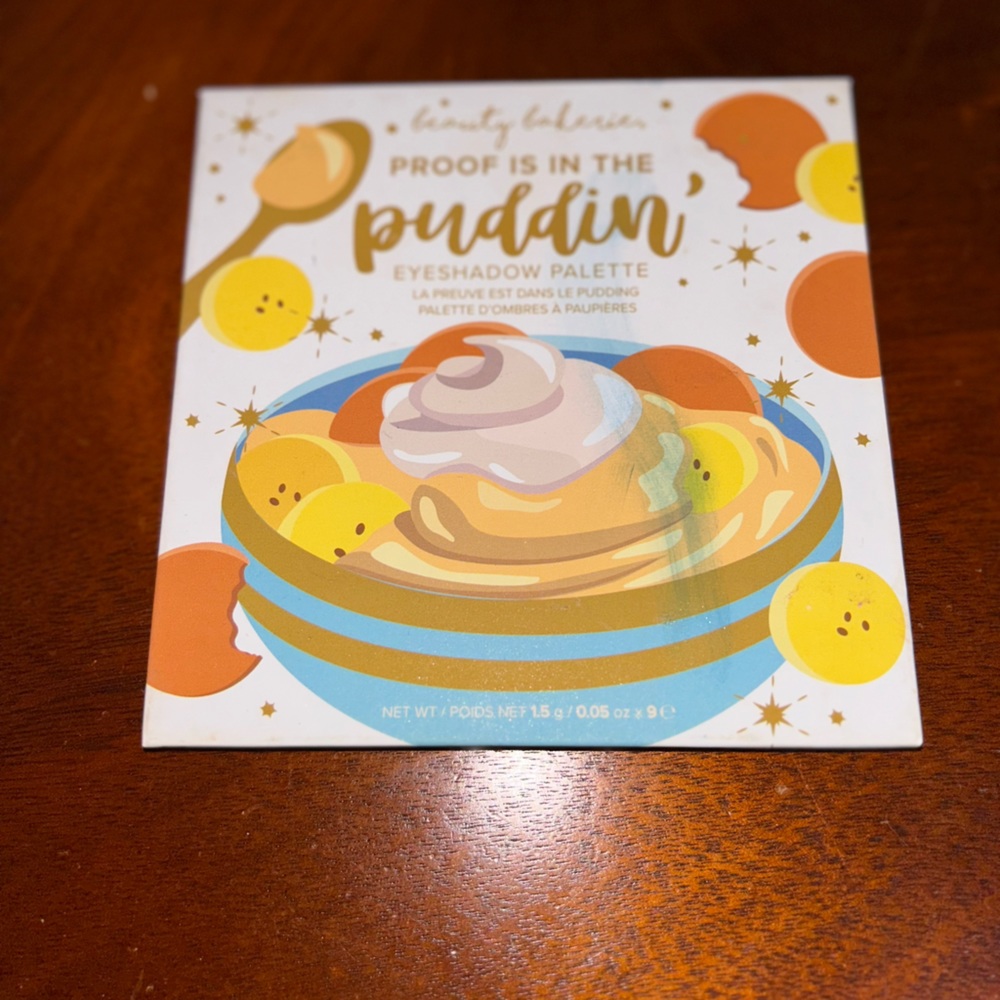 Eyeshadow Pallet. Proof is in the Puddin’ Neutral colors